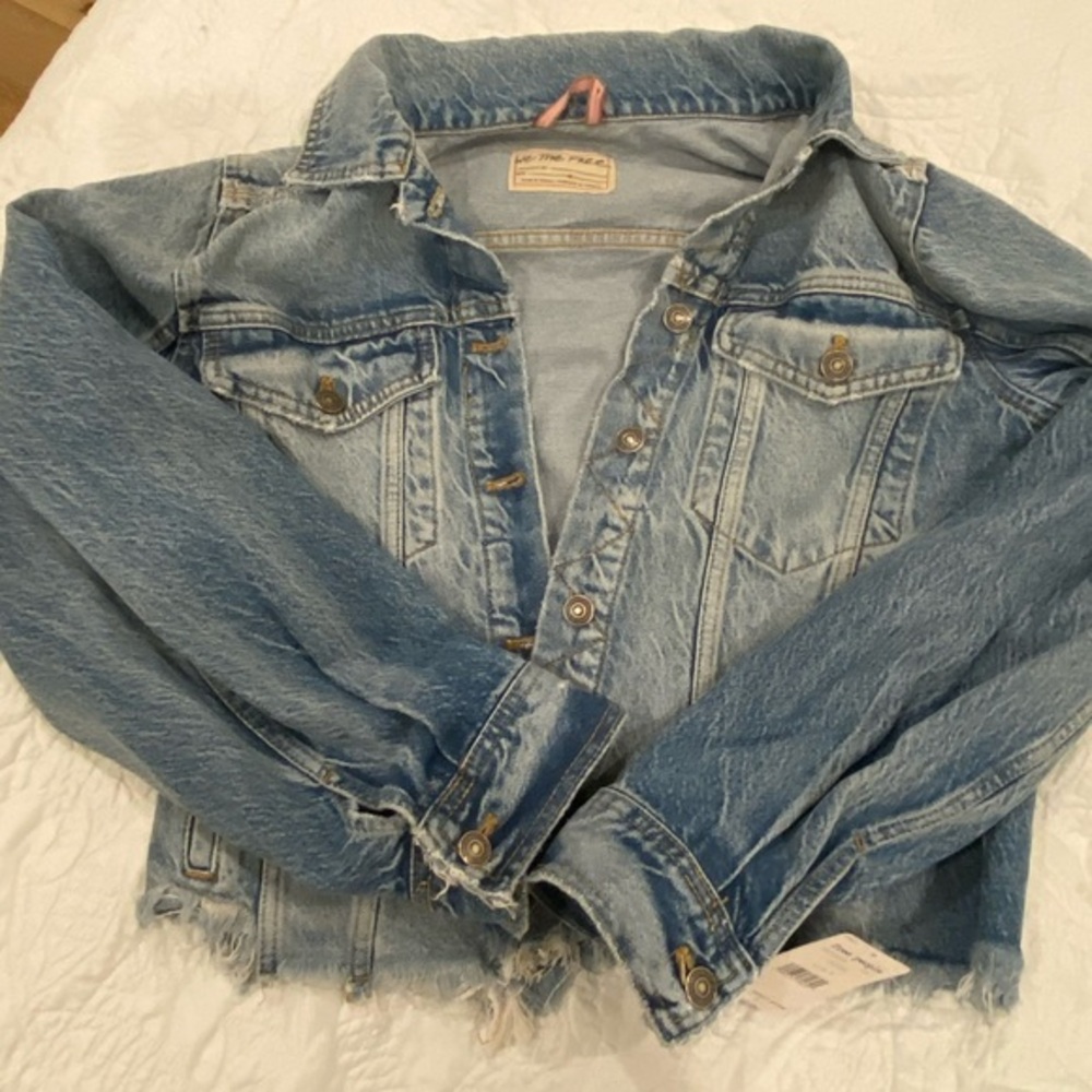 HP!WE THE FREE 💙FUN and UNIQUE denim jacket- zoom in to see all the details💙NWT